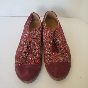 Spenco Womens Malibu Cap Toe Floral Slip On Port Sneaker Shoes Size US 9.5 B